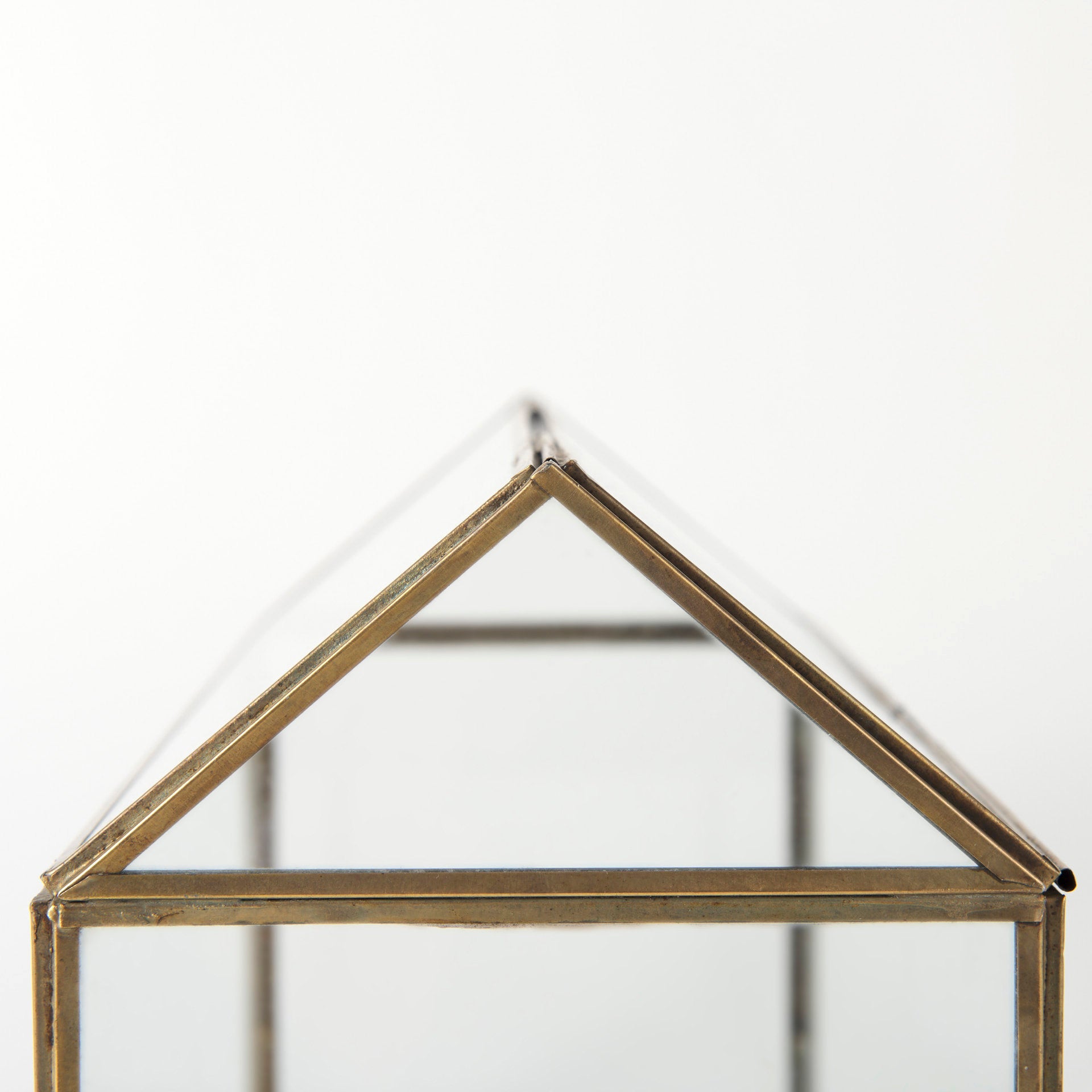 Hutt Glass Box