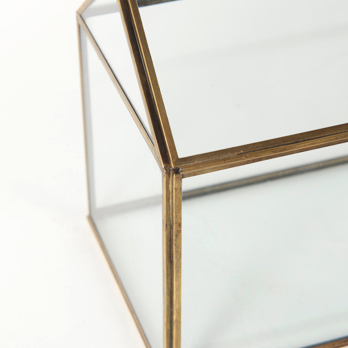 Hutt Glass Box