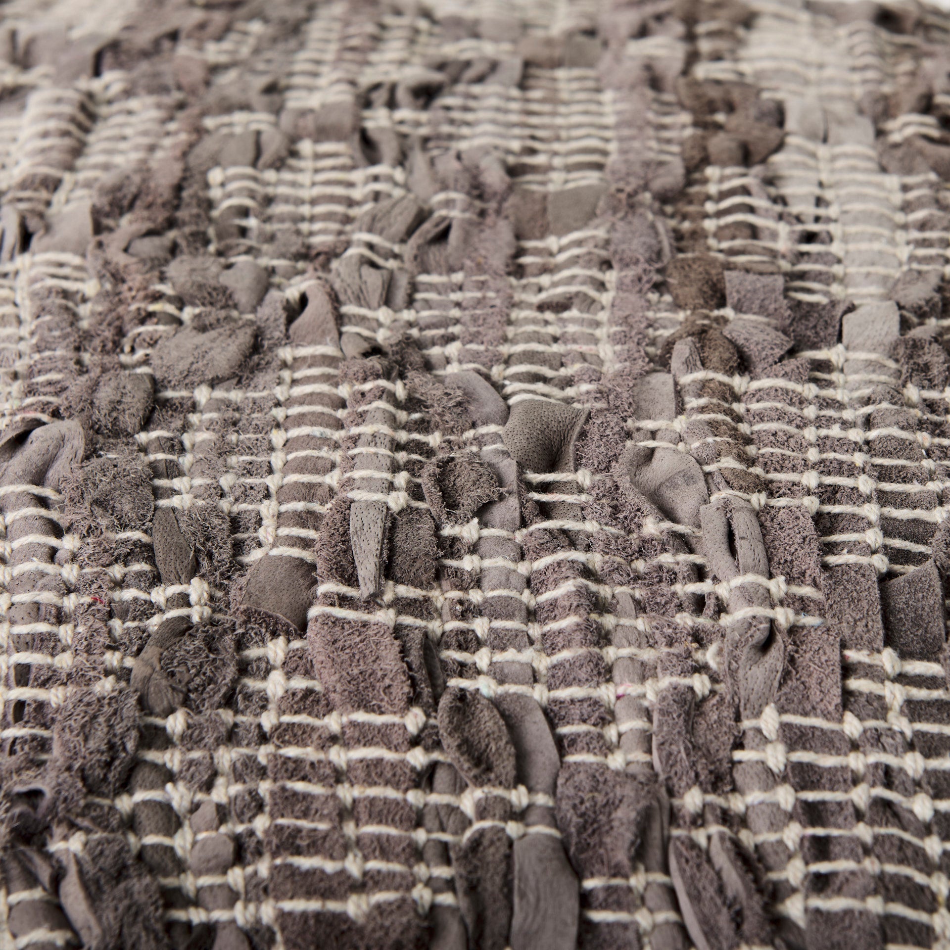 Falguni Pouf