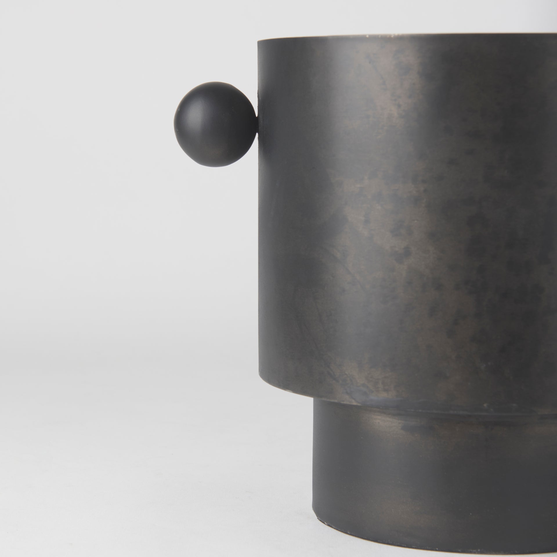 Juno Black Vase