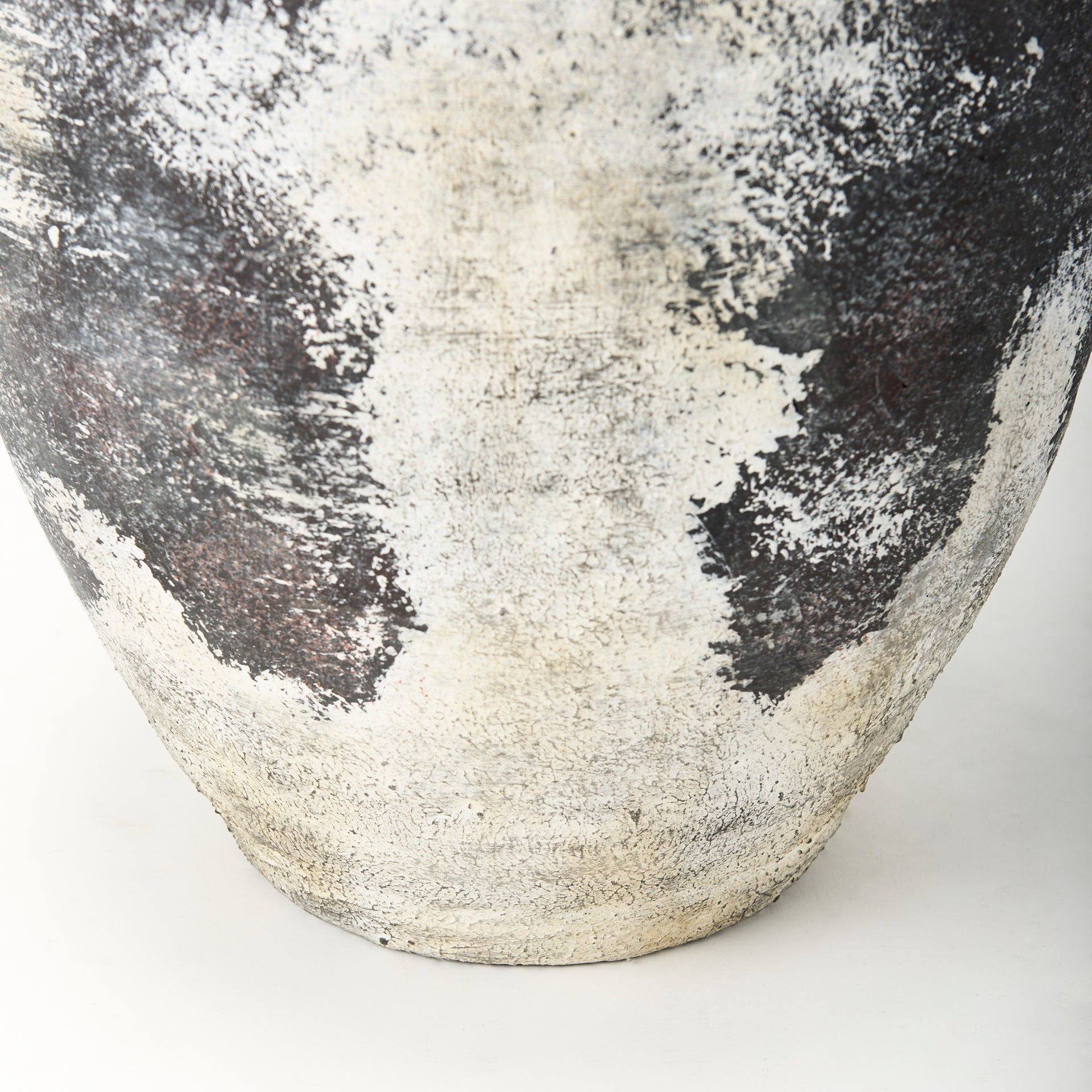 Boscia Floor Vase