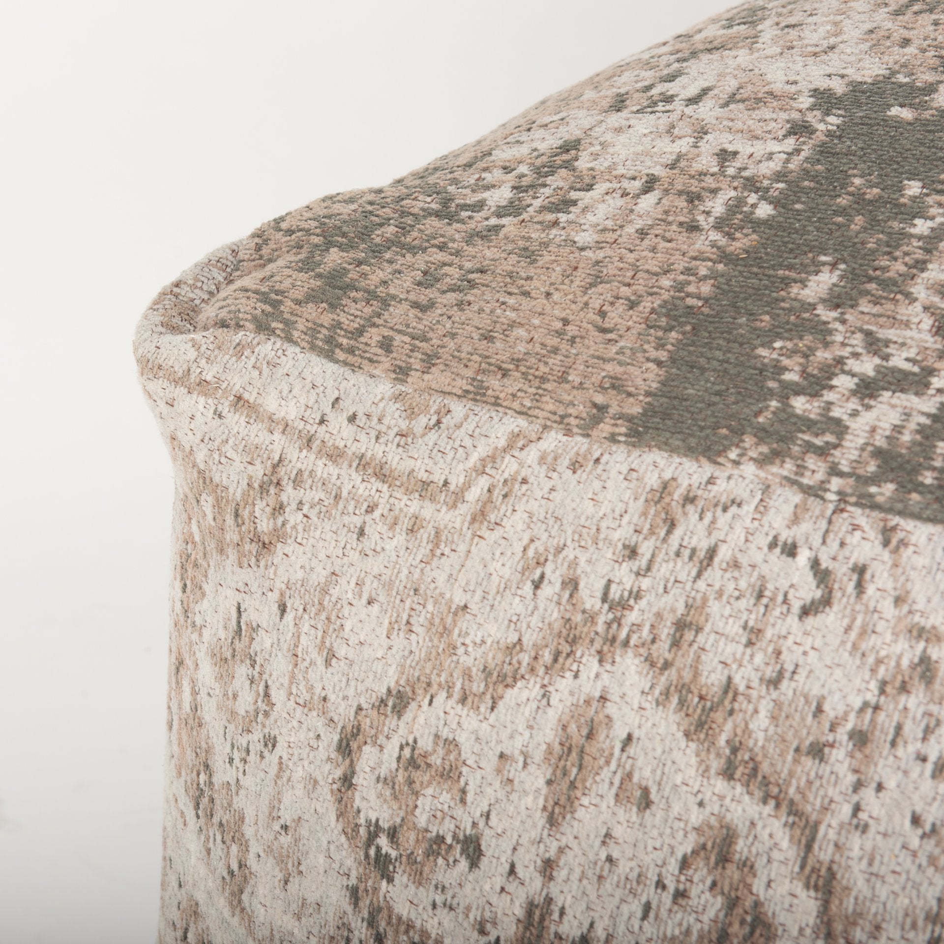 Khloe Large Pouf