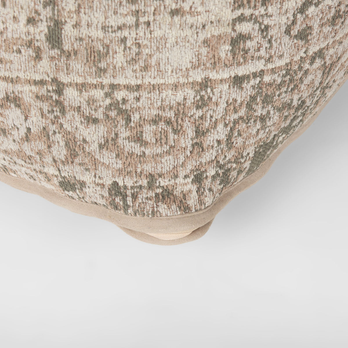 Khloe Large Pouf