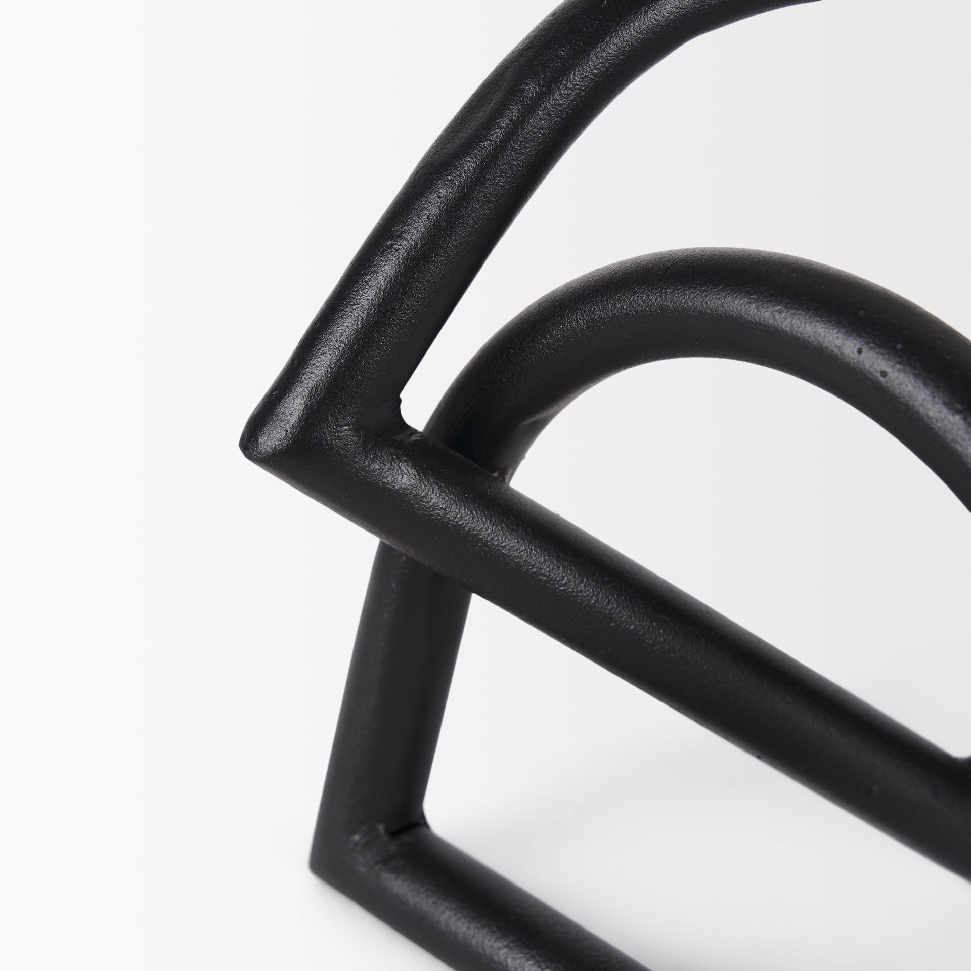 Locke Black Object