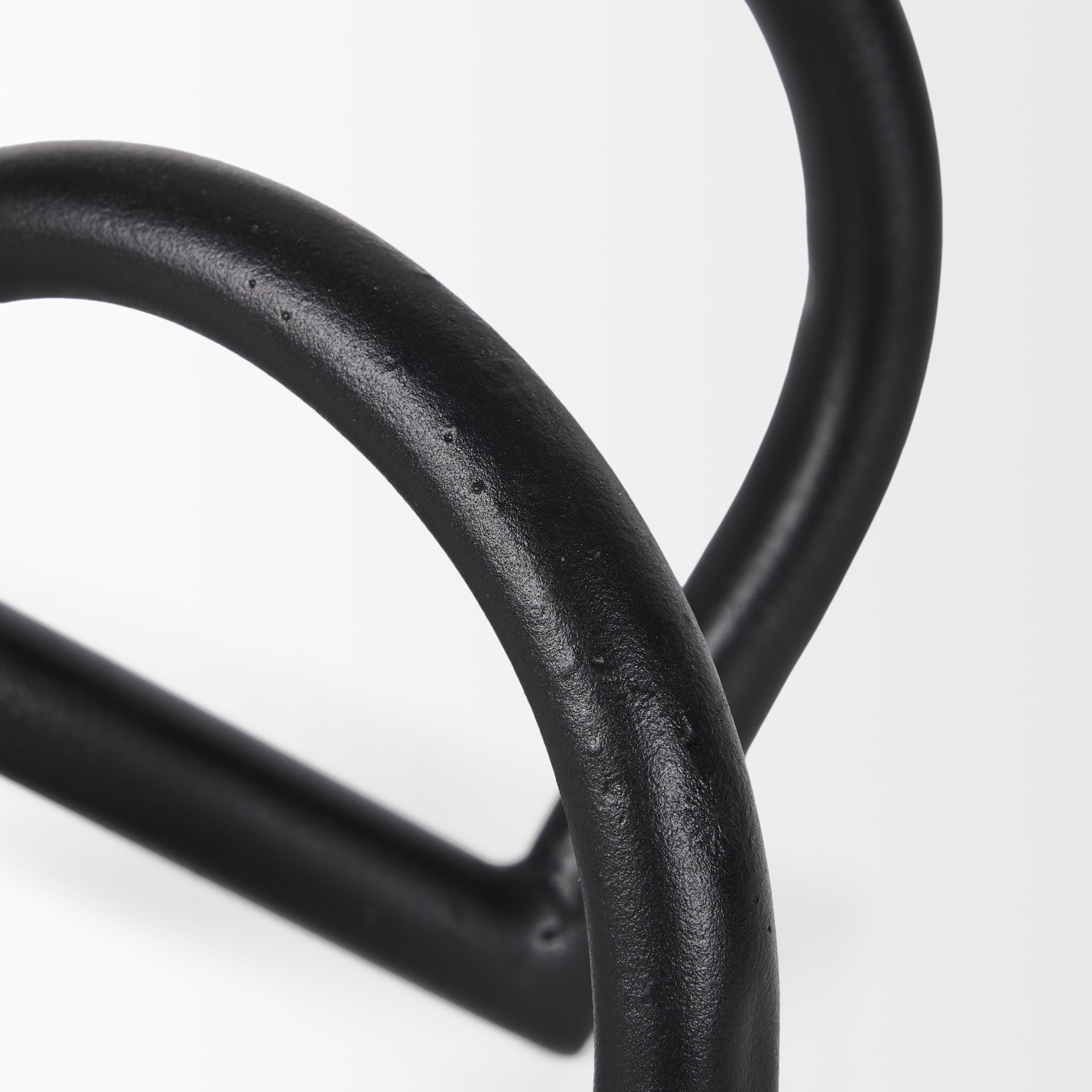 Locke Black Object