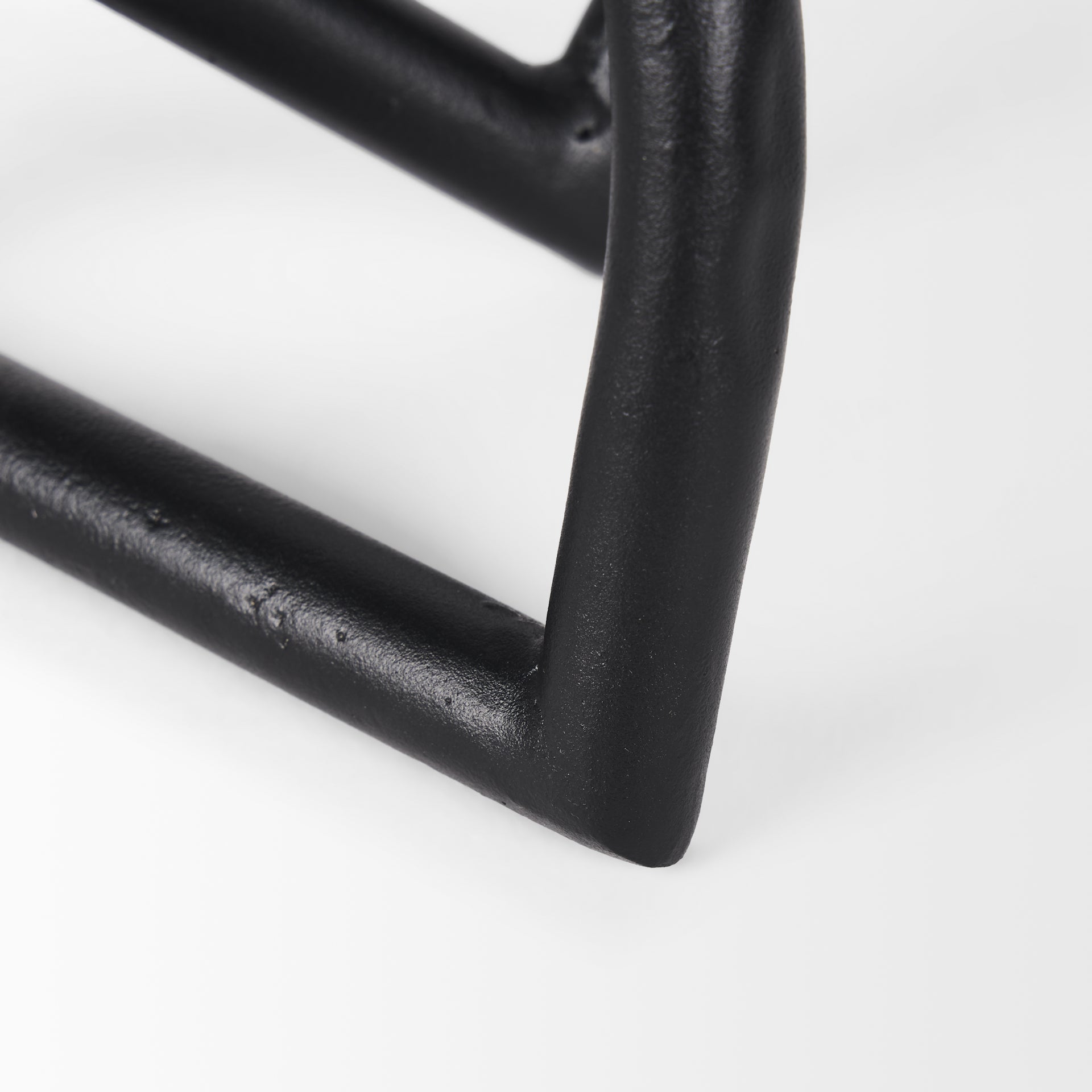 Locke Black Object
