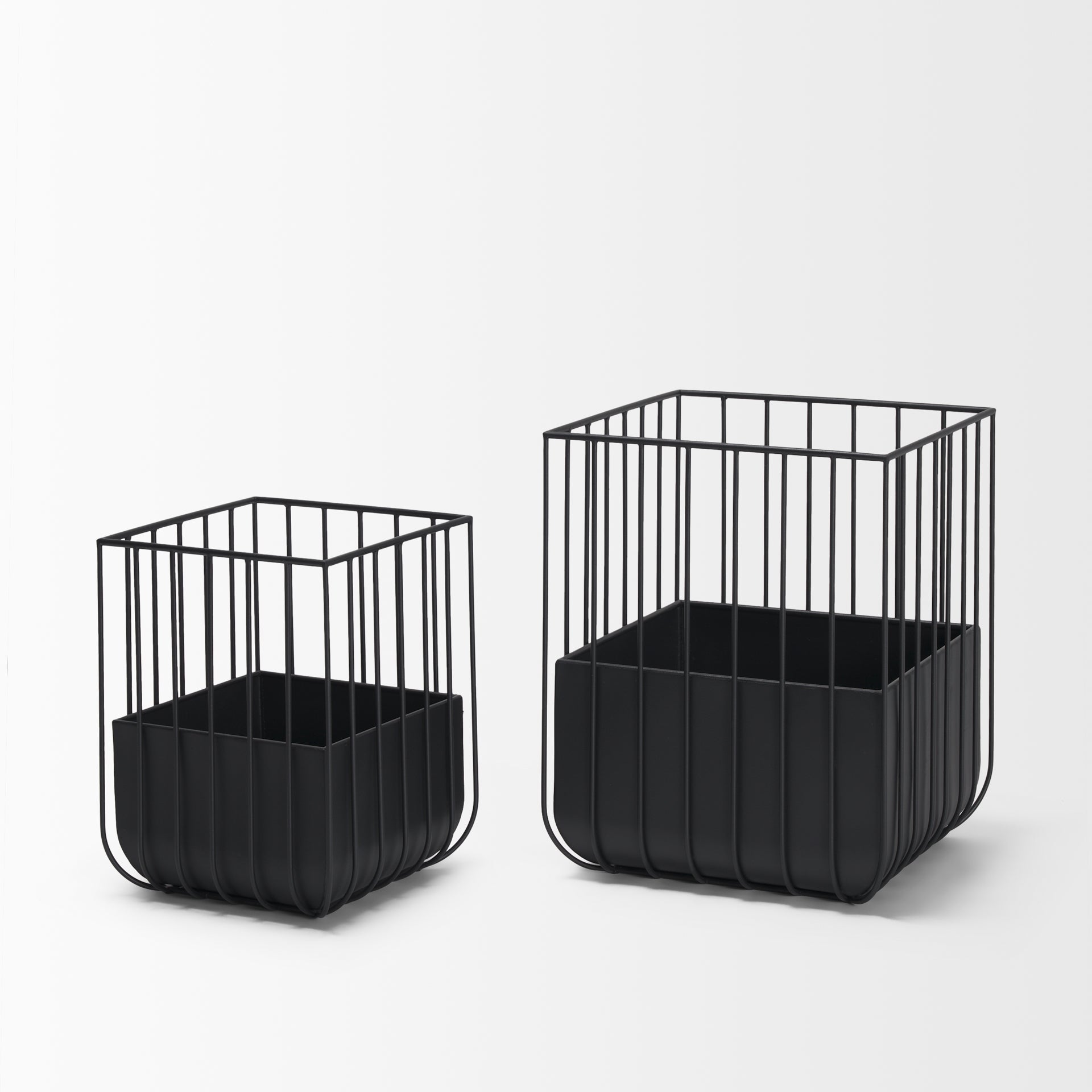 Verna Planters Set of 2