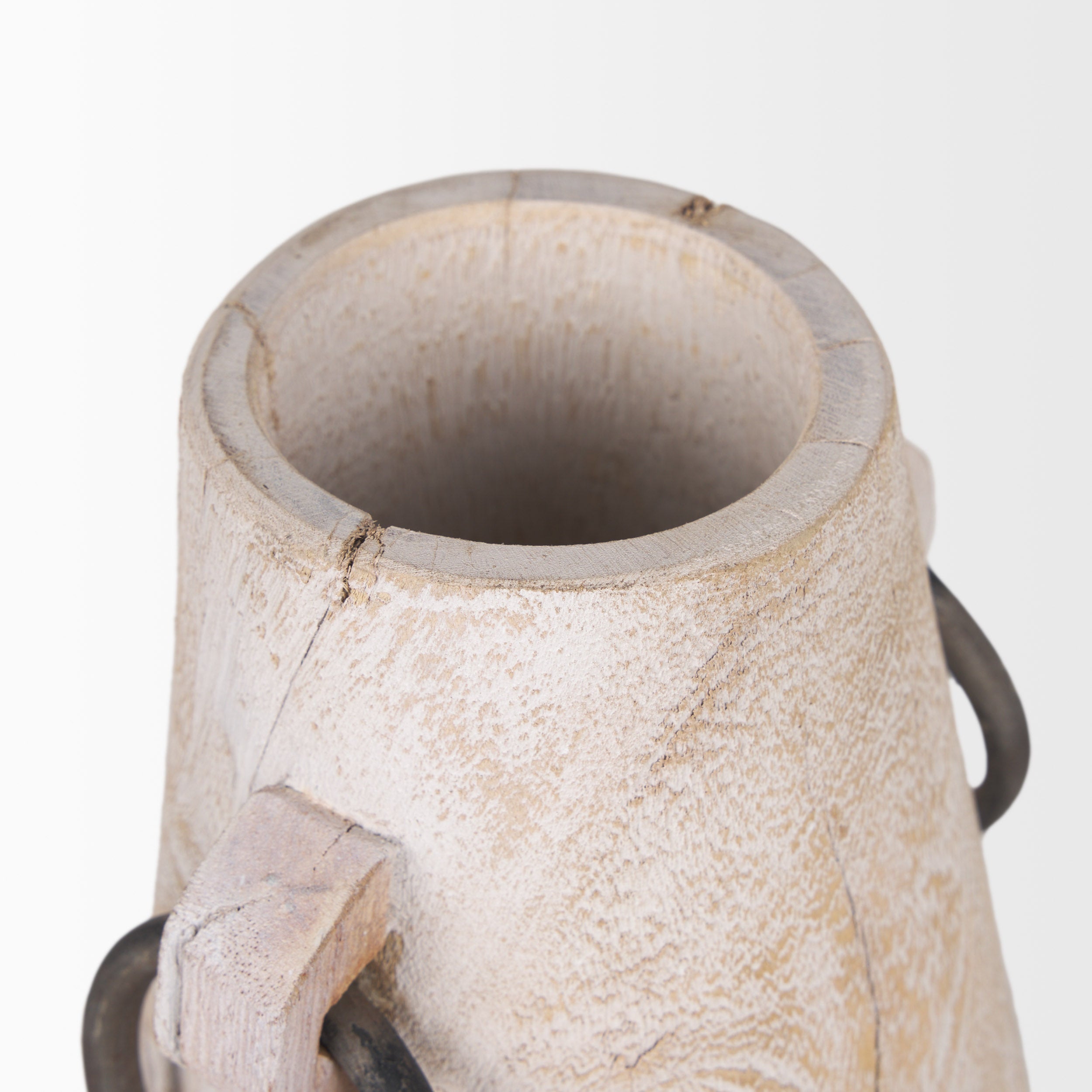 Monique Wooden Pot