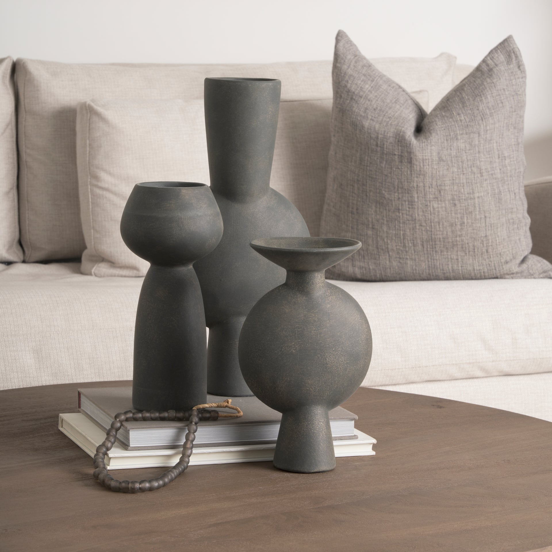 Kaz Vase