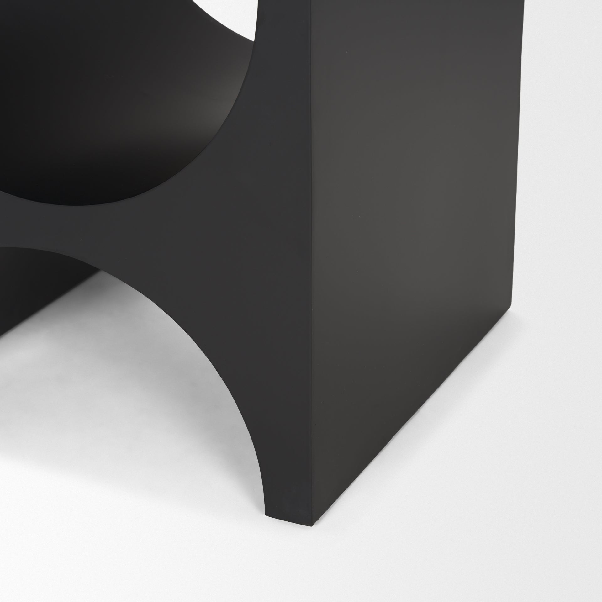 Sobi Side Table