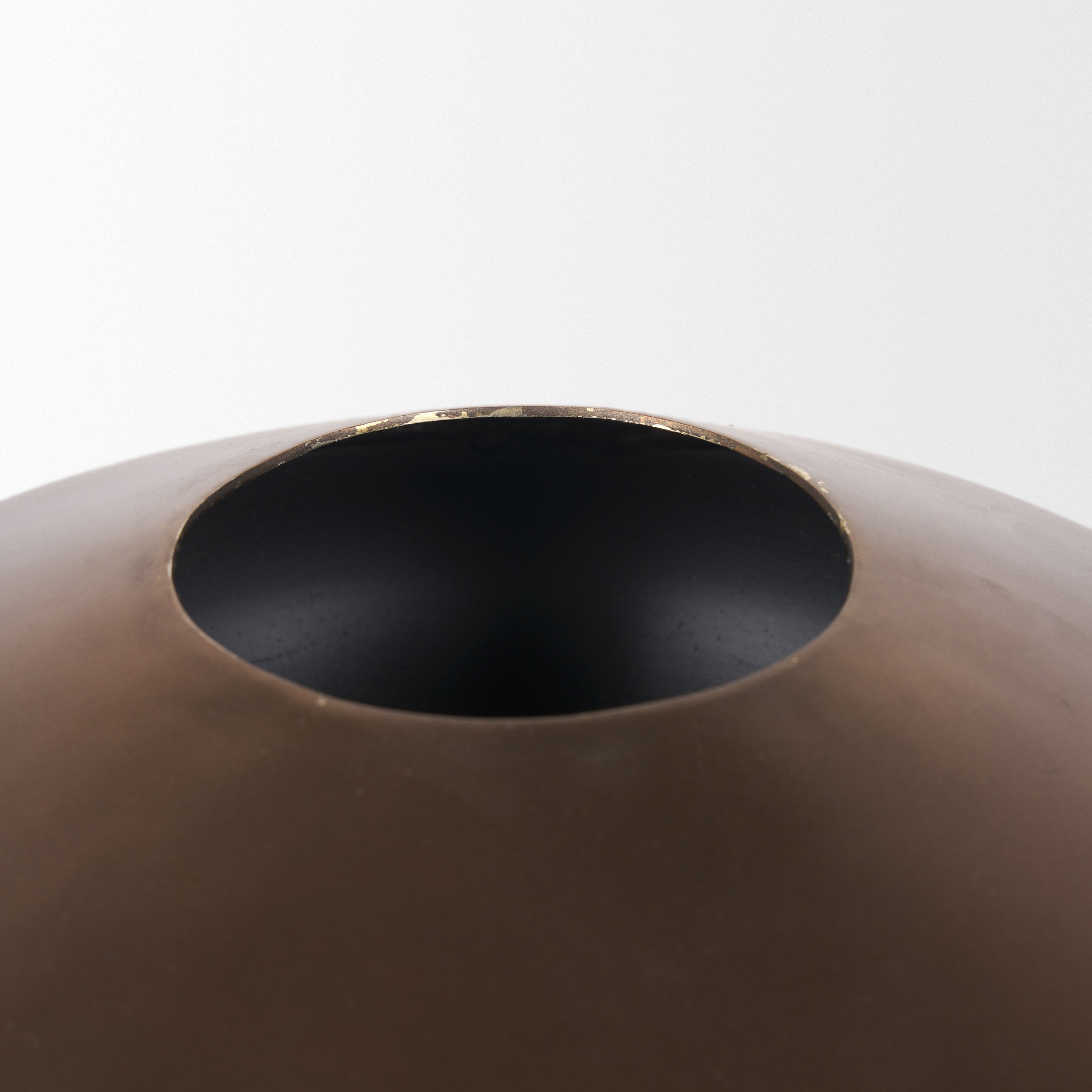 Quiana Decorative Vase