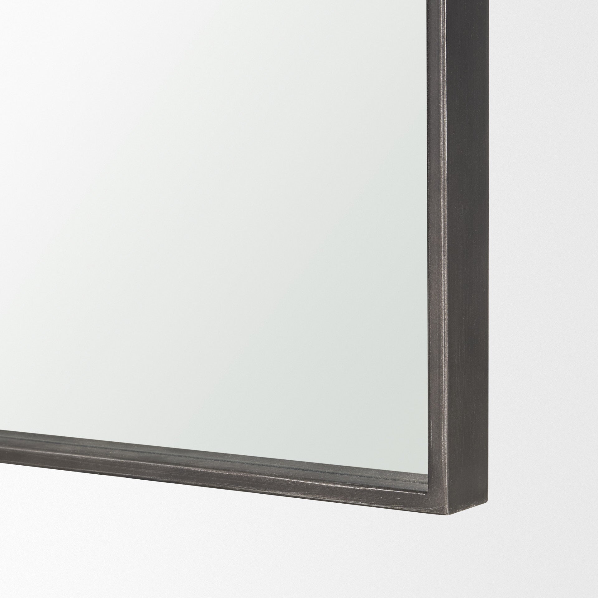 Tamira Mirror