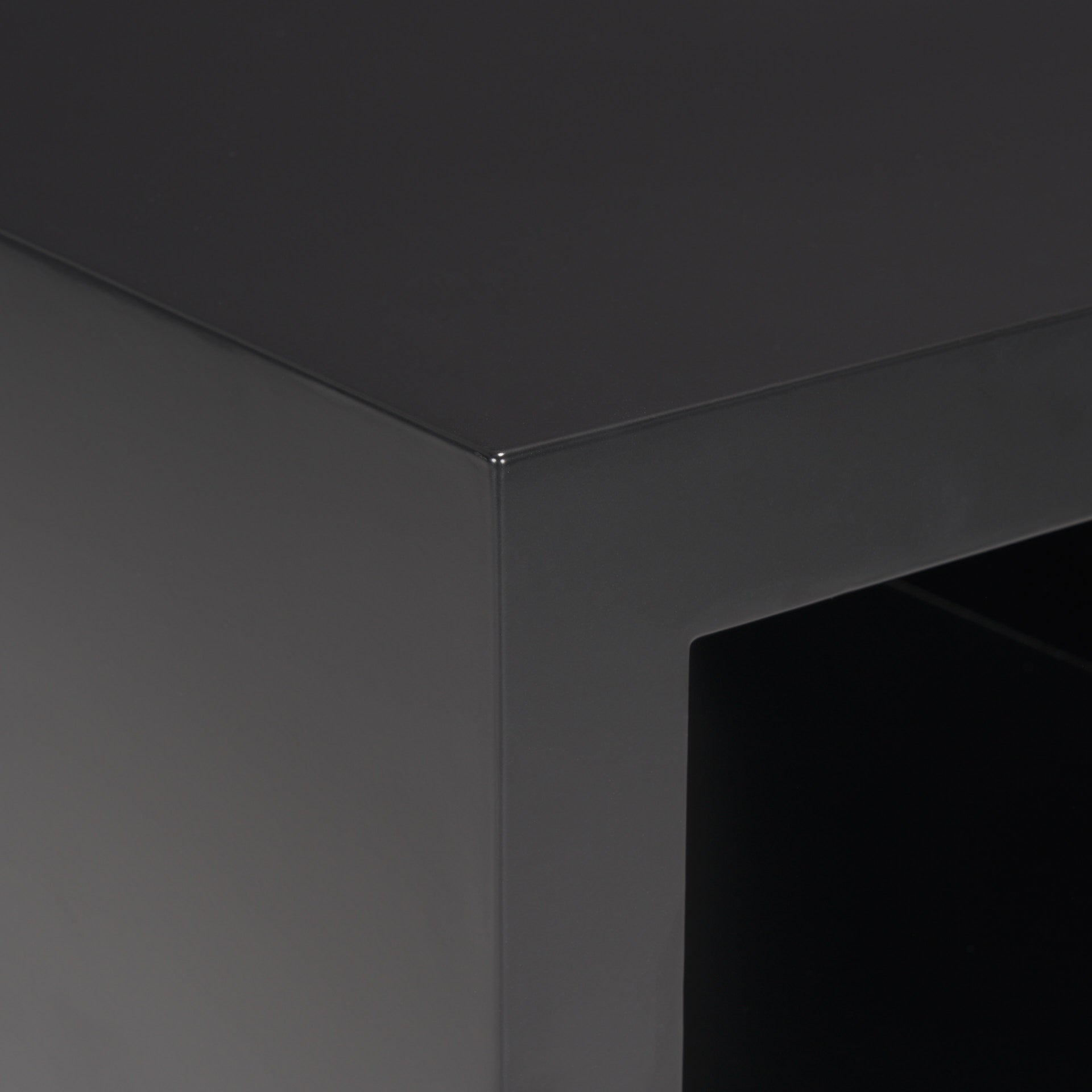 Vondra Accent Table