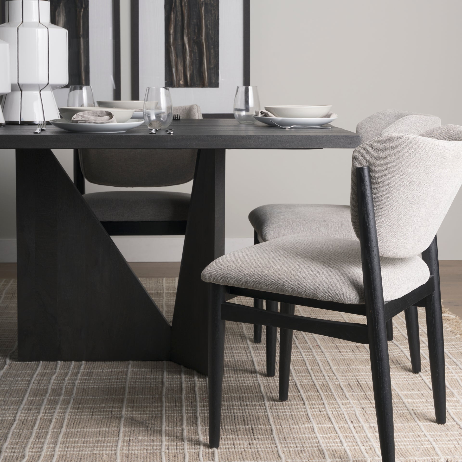 Tarro 84" Rectangle Dining Table