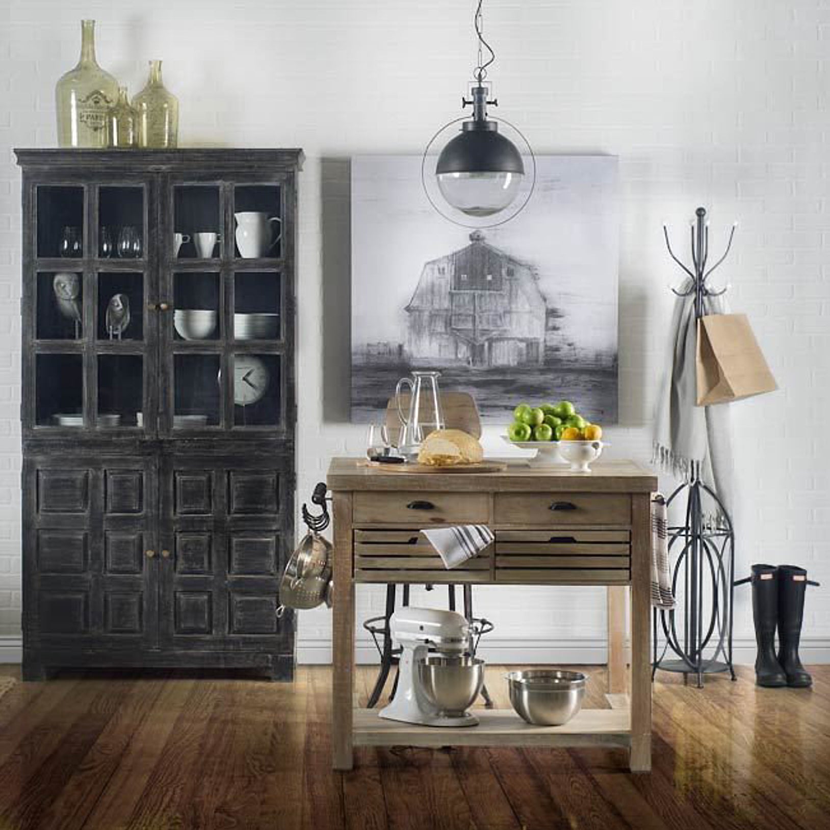 Leighton Pendant Light