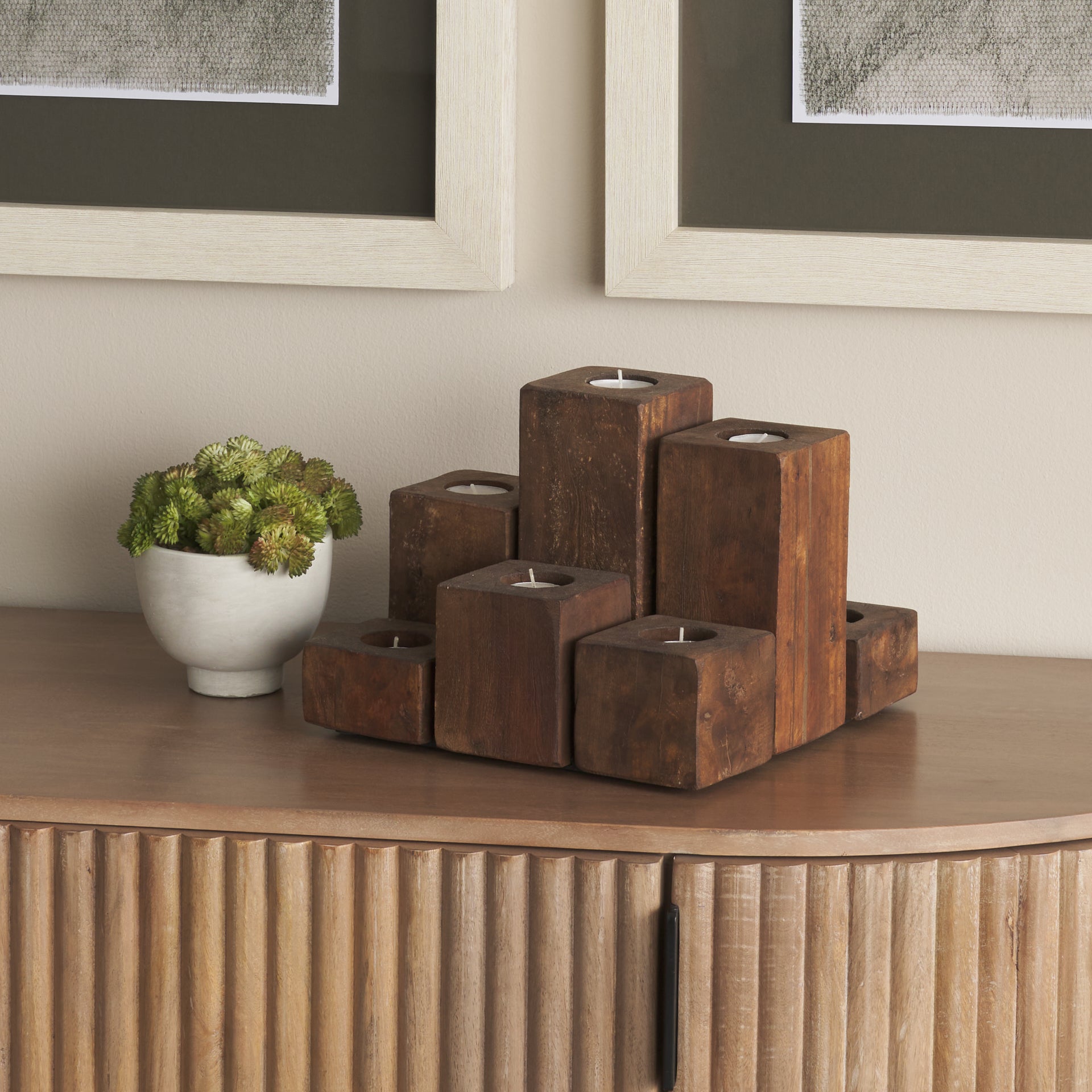 Cassius Candle Holder