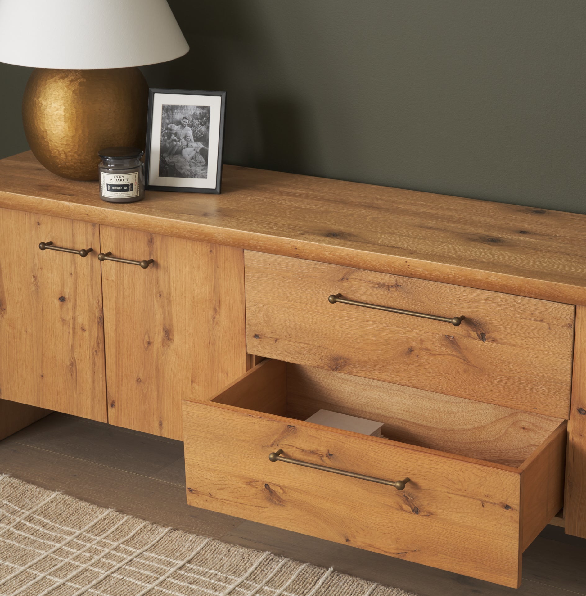 Belford Media Console