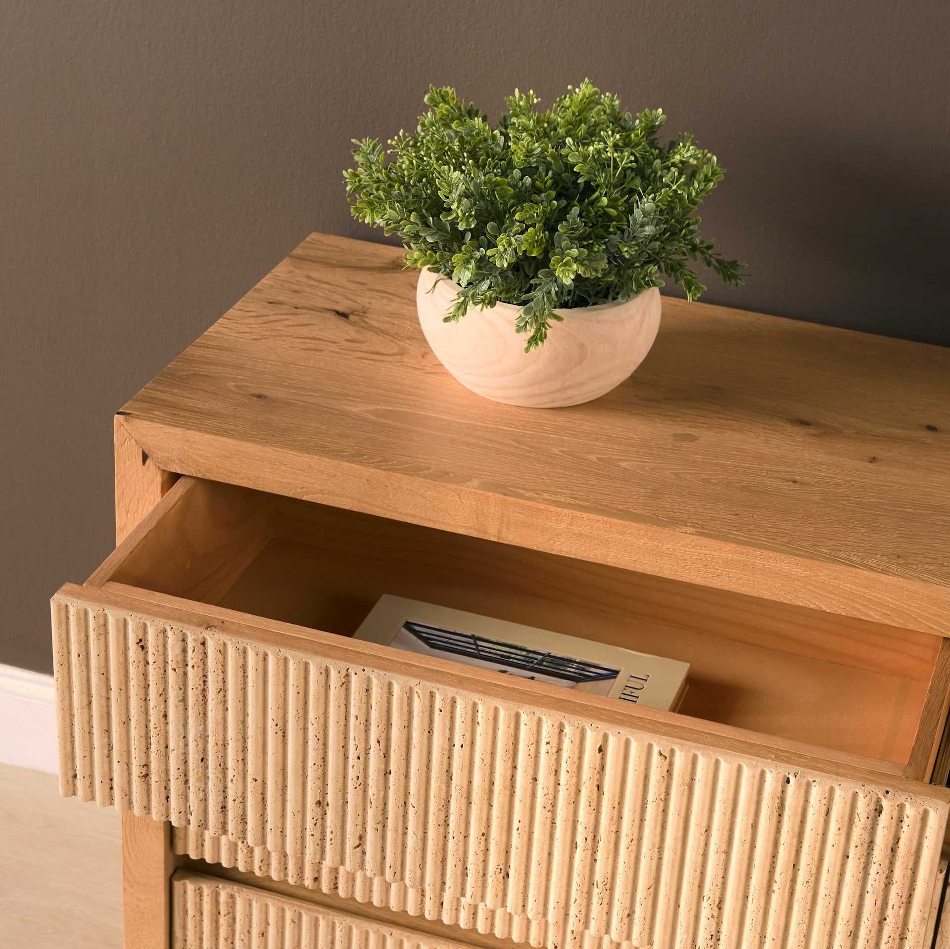 Travona Dresser