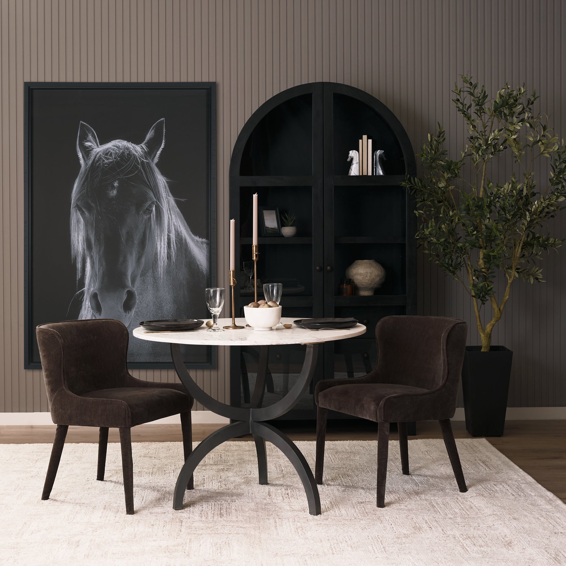 Veneto 40" Round Dining Table