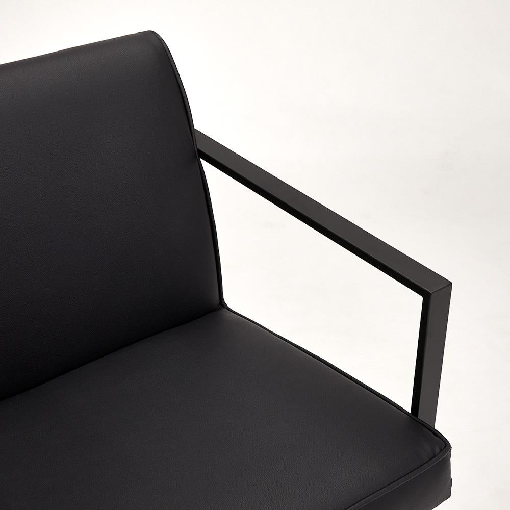 Fauteuil d'appoint Fairmont noir en similicuir noir