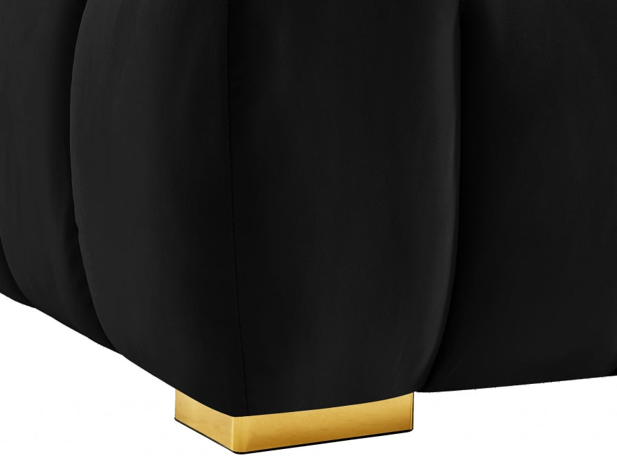 Gwen Velvet Upholstered Chair