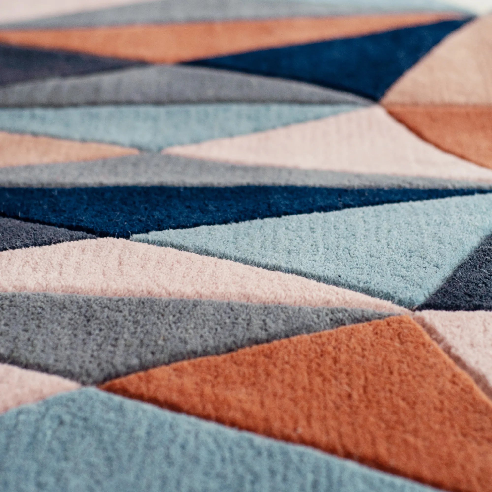 Shela Hand Tufted Rug