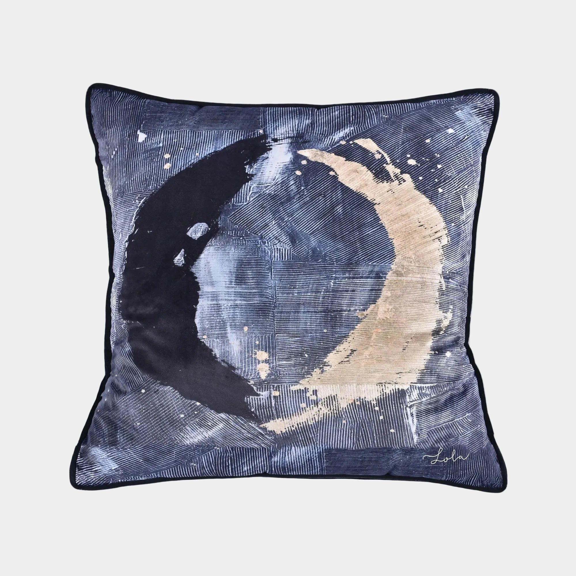 Novella Pillow