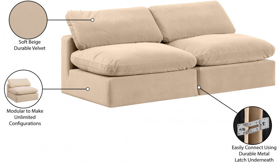 Canapé confortable en velours
