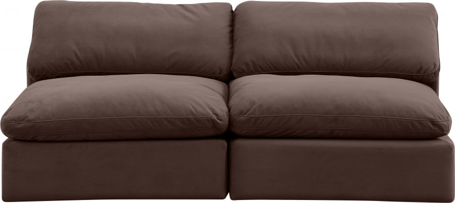 Canapé confortable en velours