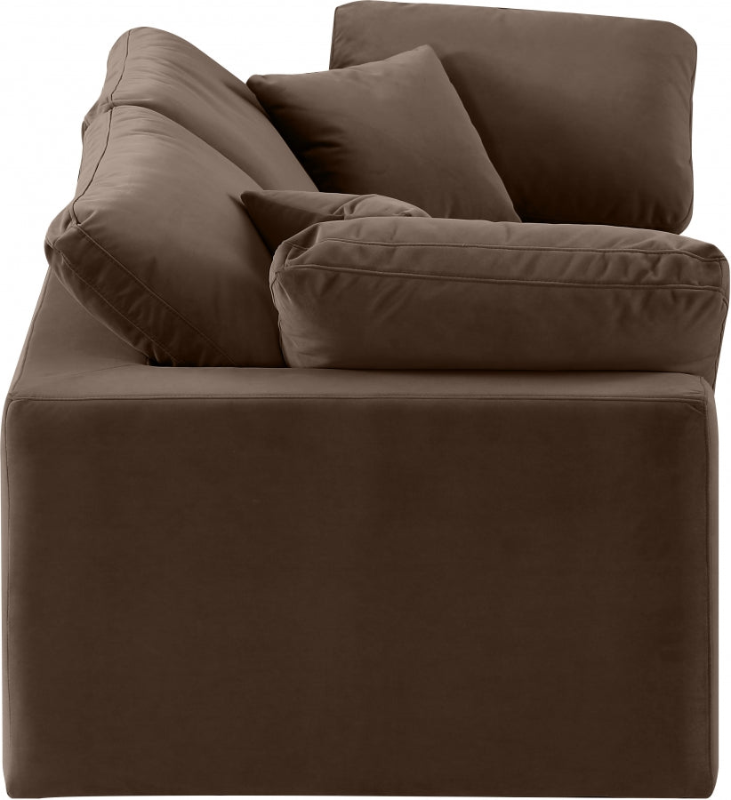 Canapé confortable en velours