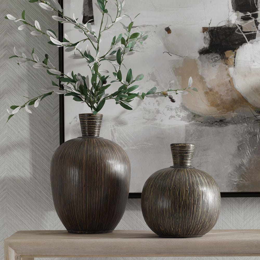 Islander Vases, S/2