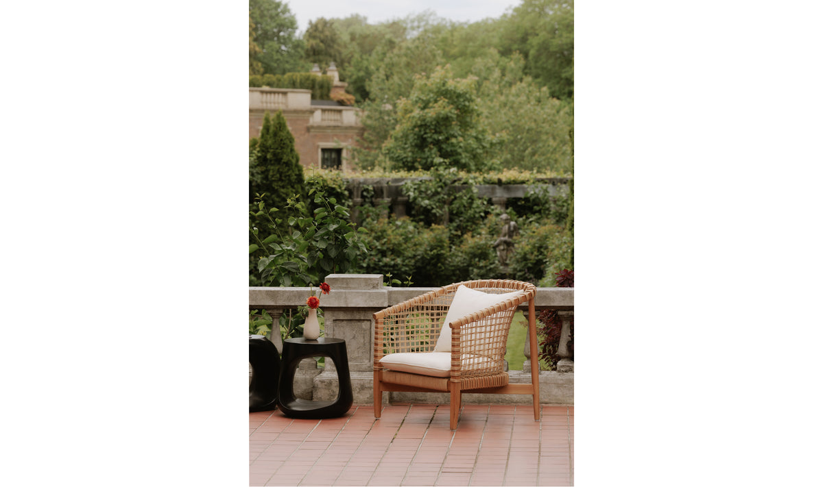 Kuna Outdoor Lounge Chair