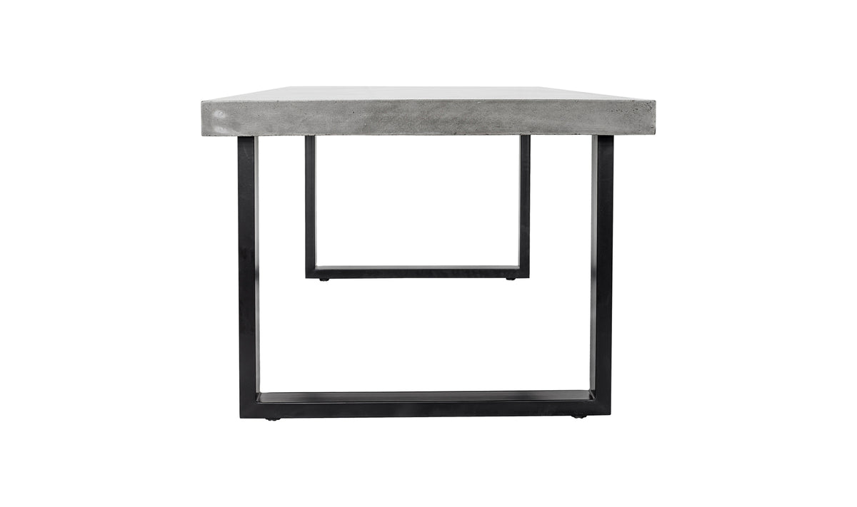 Jedrik Outdoor Dining Table
