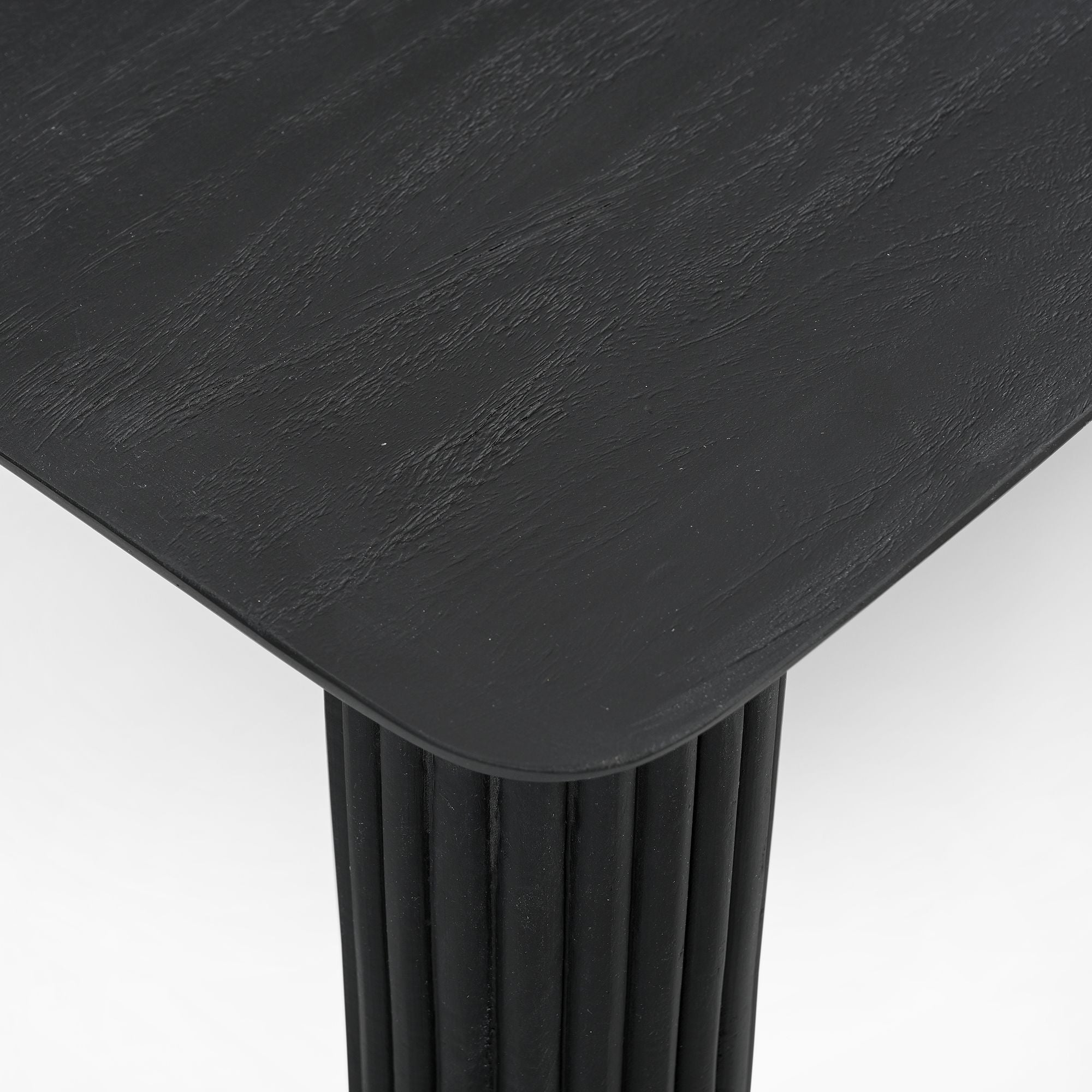 Sangra Accent Table in Black