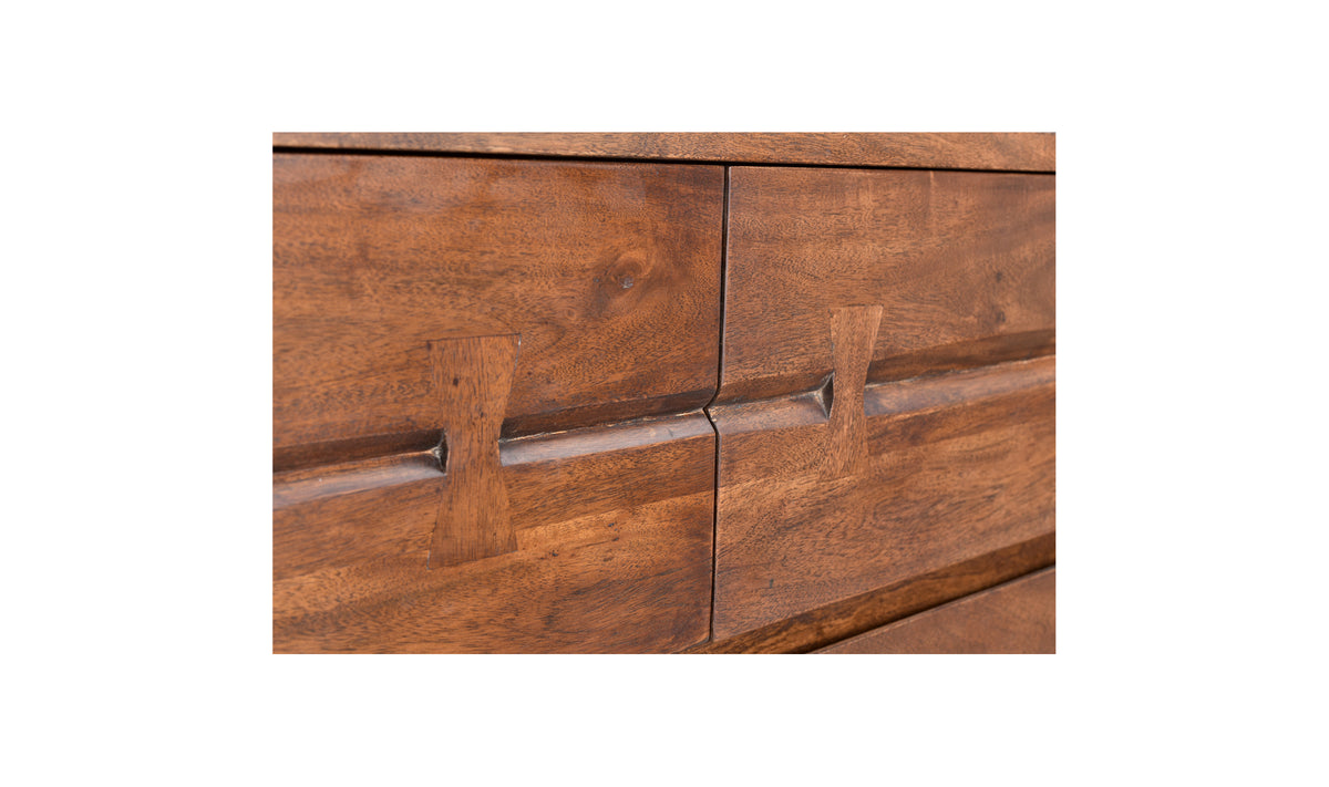Madagascar Dresser