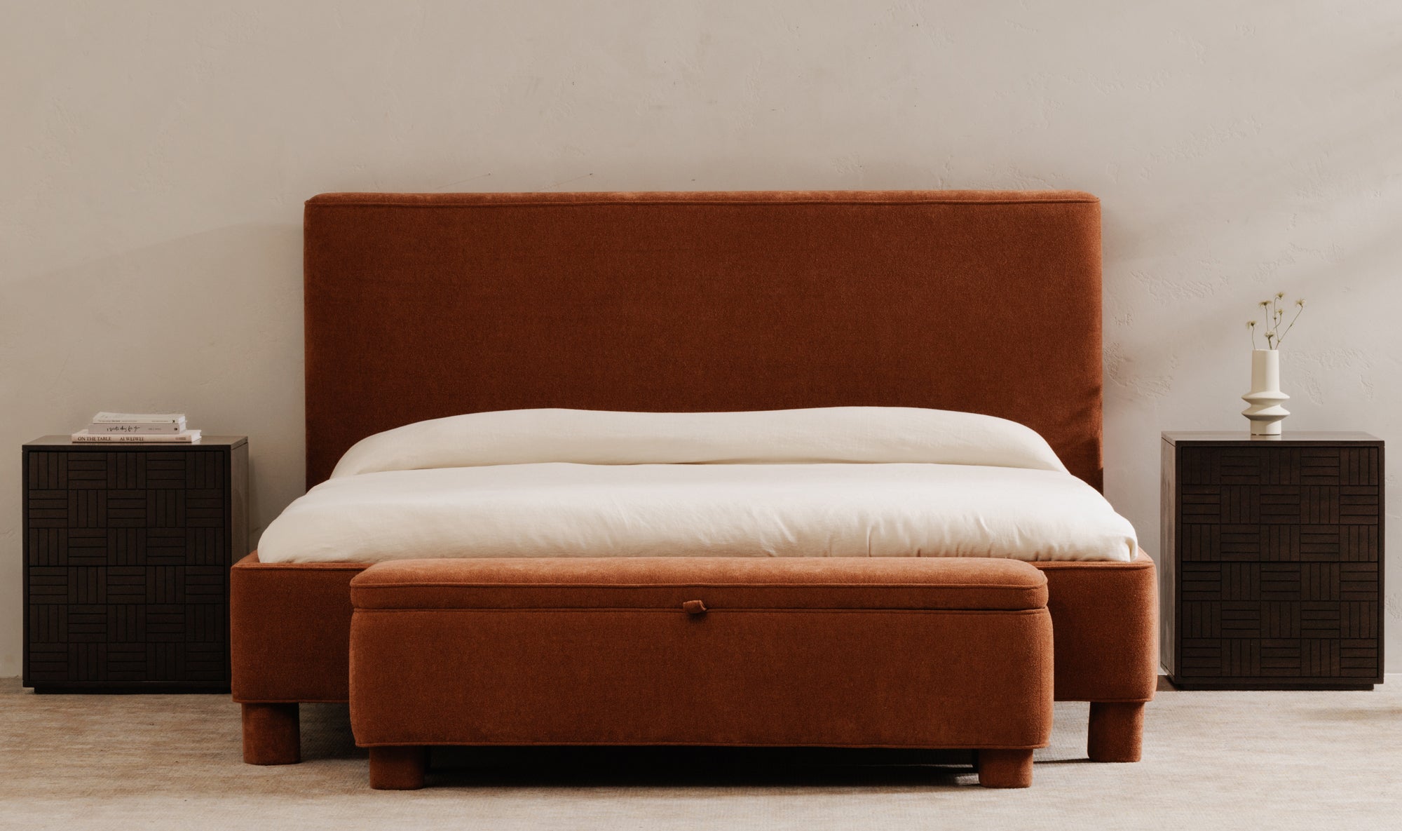 Ichigo Storage Bench