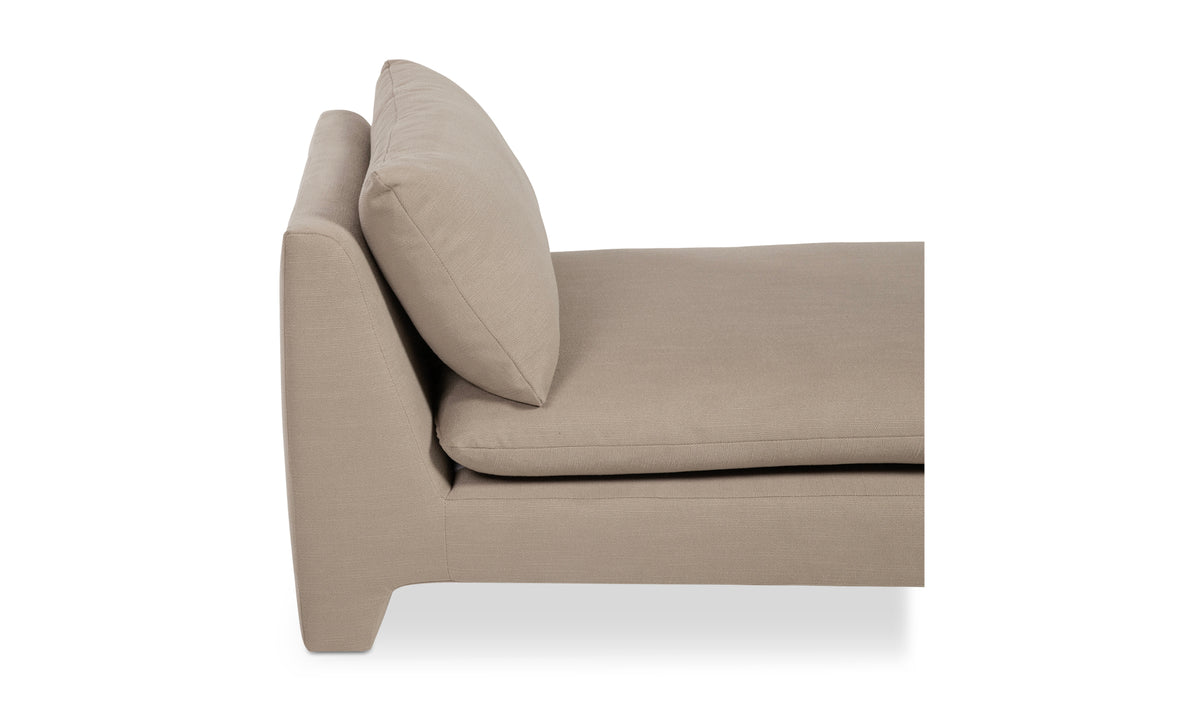 Estelle Chaise