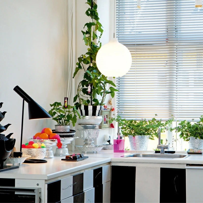 Lampe de table AJ d'Arne Jacobsen