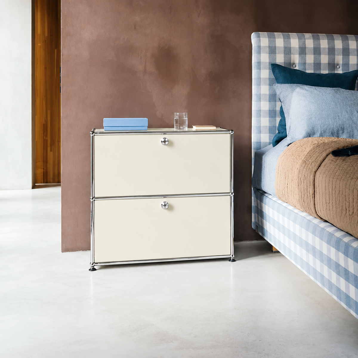 USM Haller C1AF Bed Nightstand