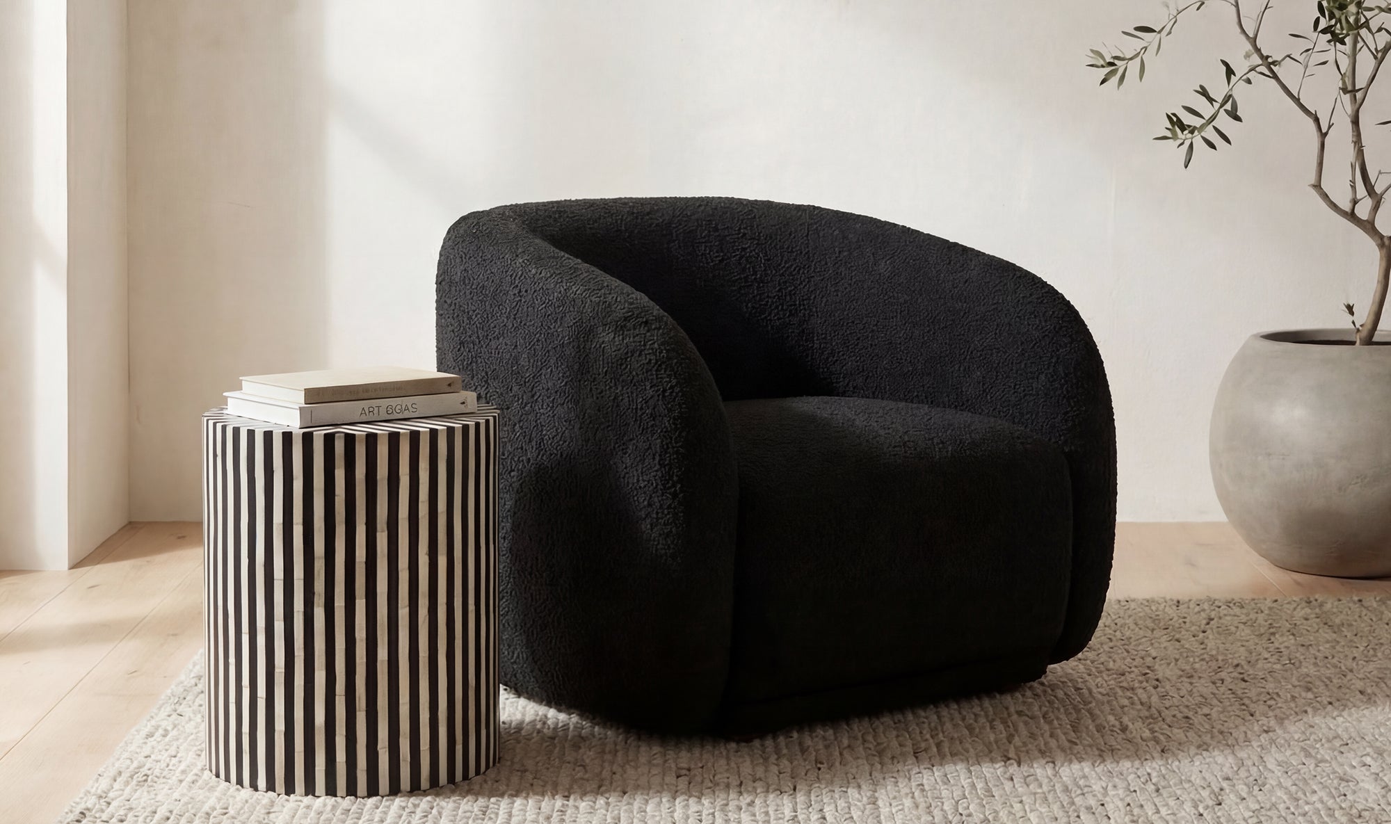 Faye Accent Chair