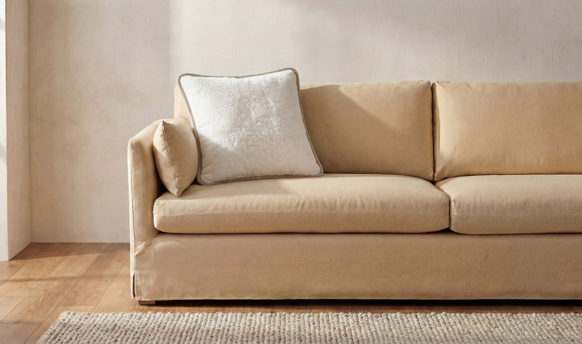 Carr 25 in Cushion