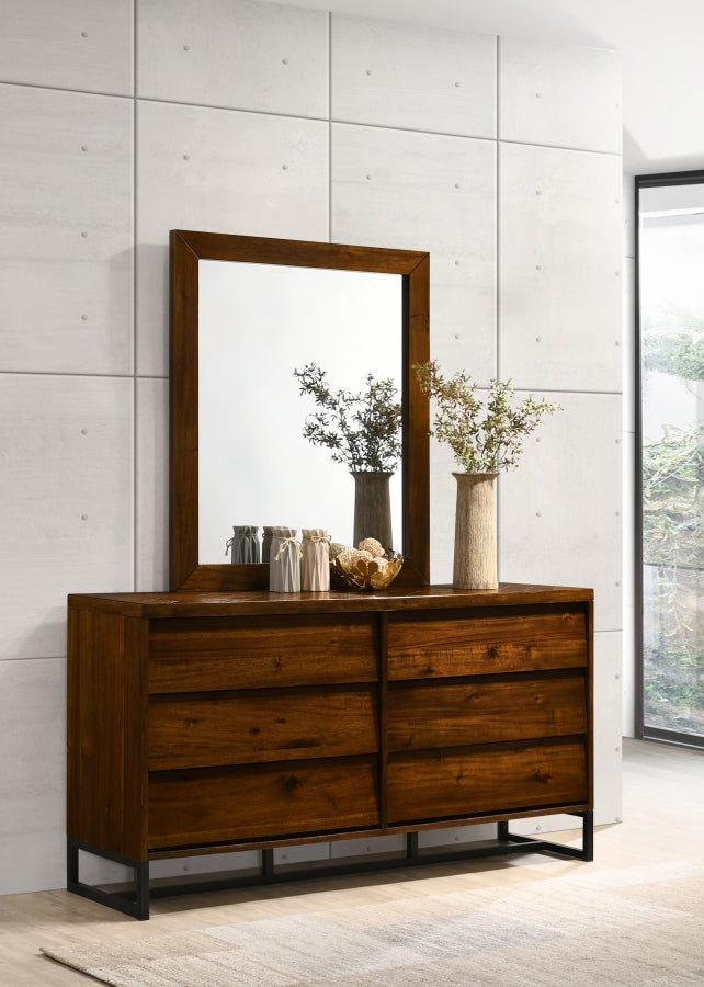 Commode en bois de roseau