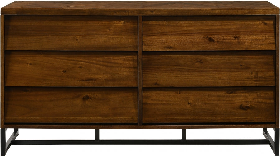 Commode en bois de roseau