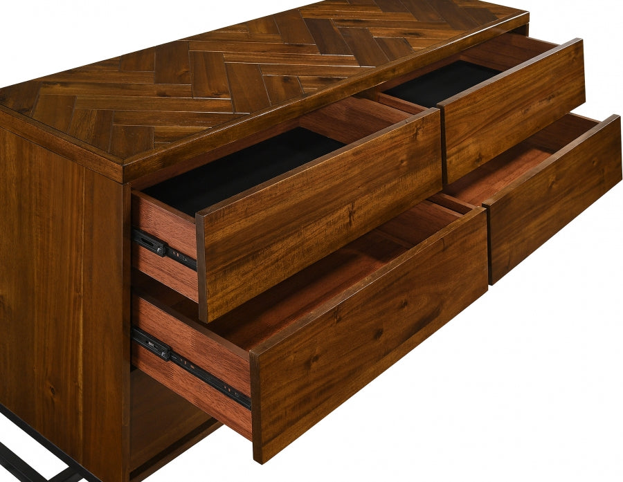 Commode en bois de roseau