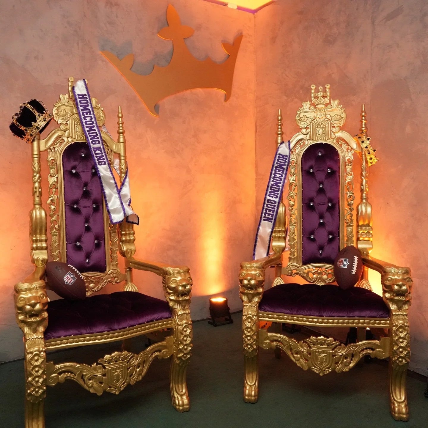 King David Lion Throne Chair - Velvet