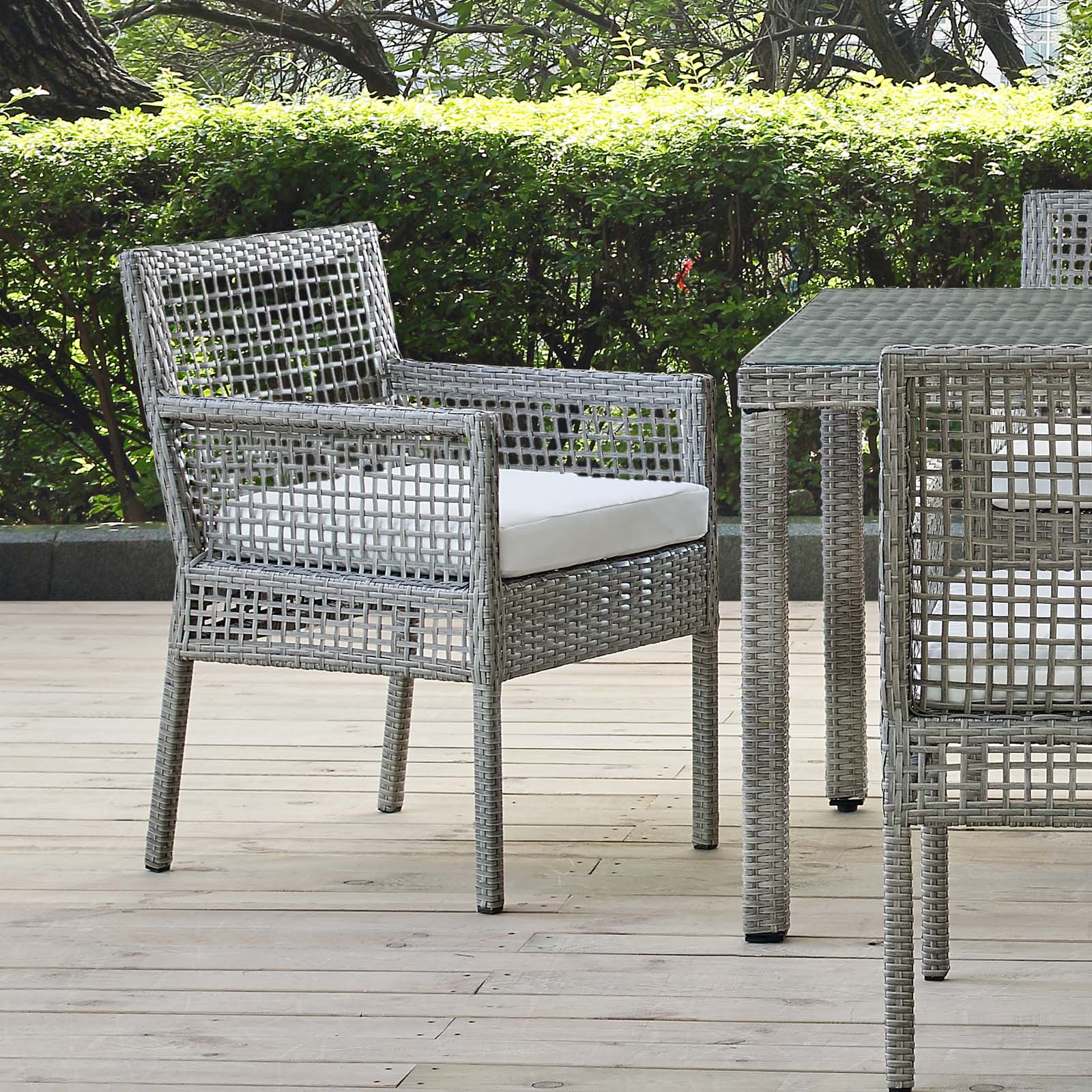 Fauteuil de salle à manger en rotin et osier pour patio extérieur Aura
