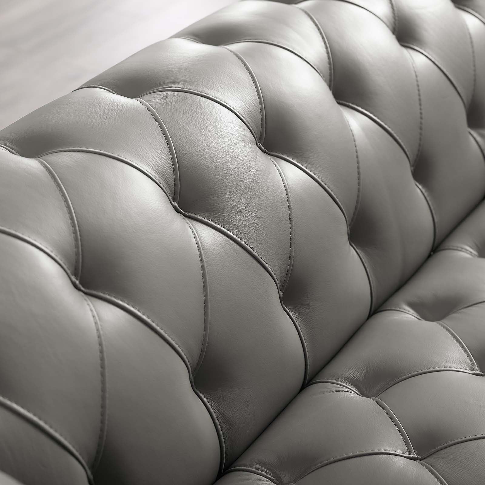 Fauteuil Chesterfield en cuir capitonné à boutons Idyll