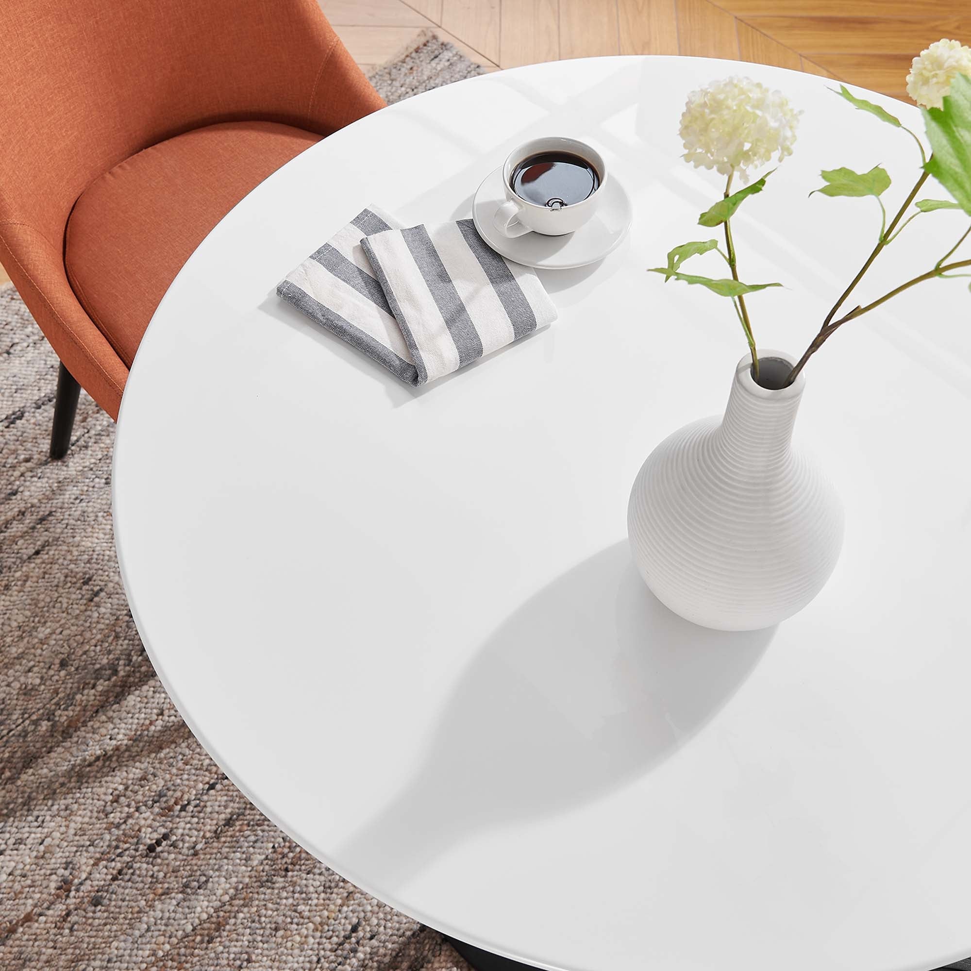 Lippa Round 36" Dining Table