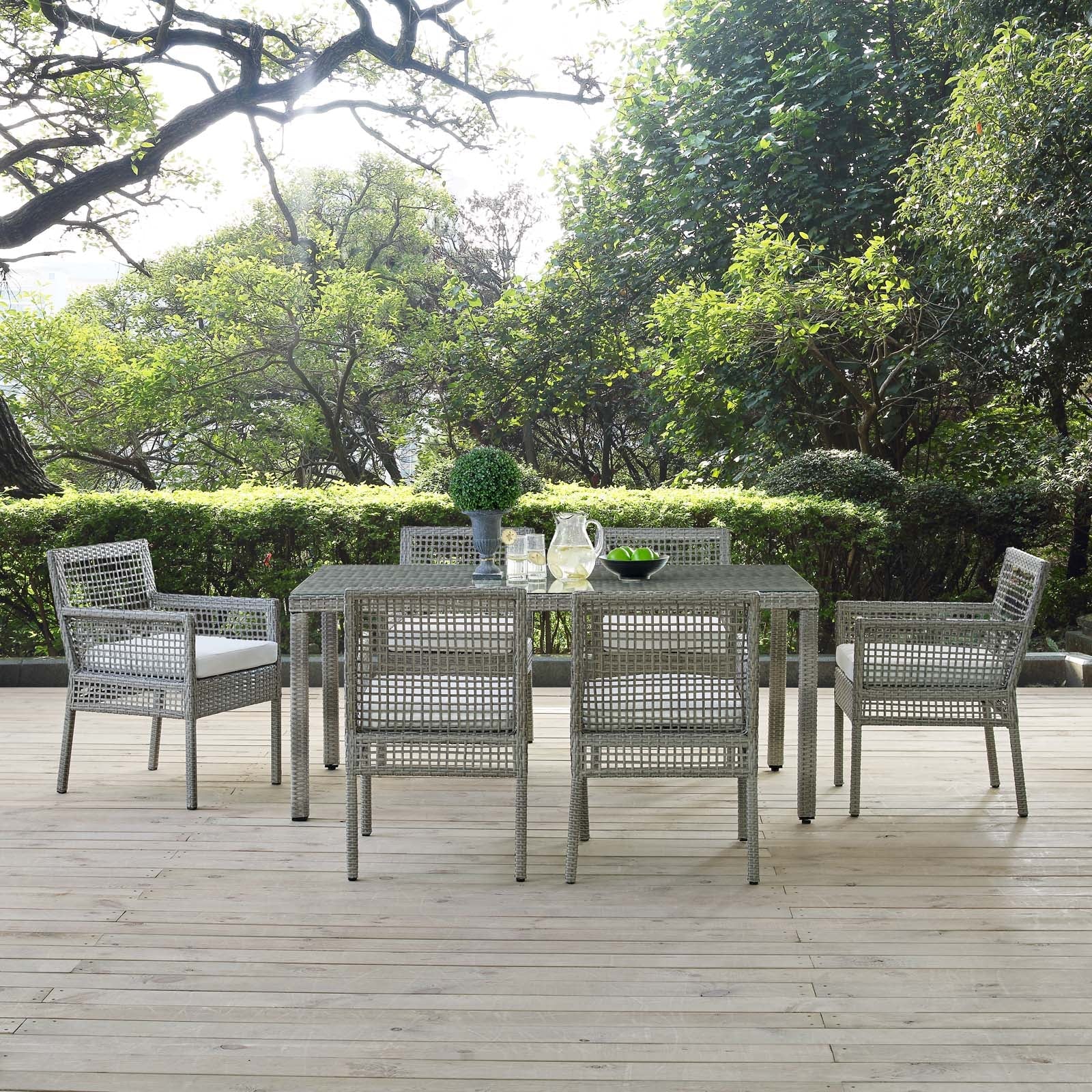 Ensemble de patio extérieur en rotin et osier Aura 7 pièces