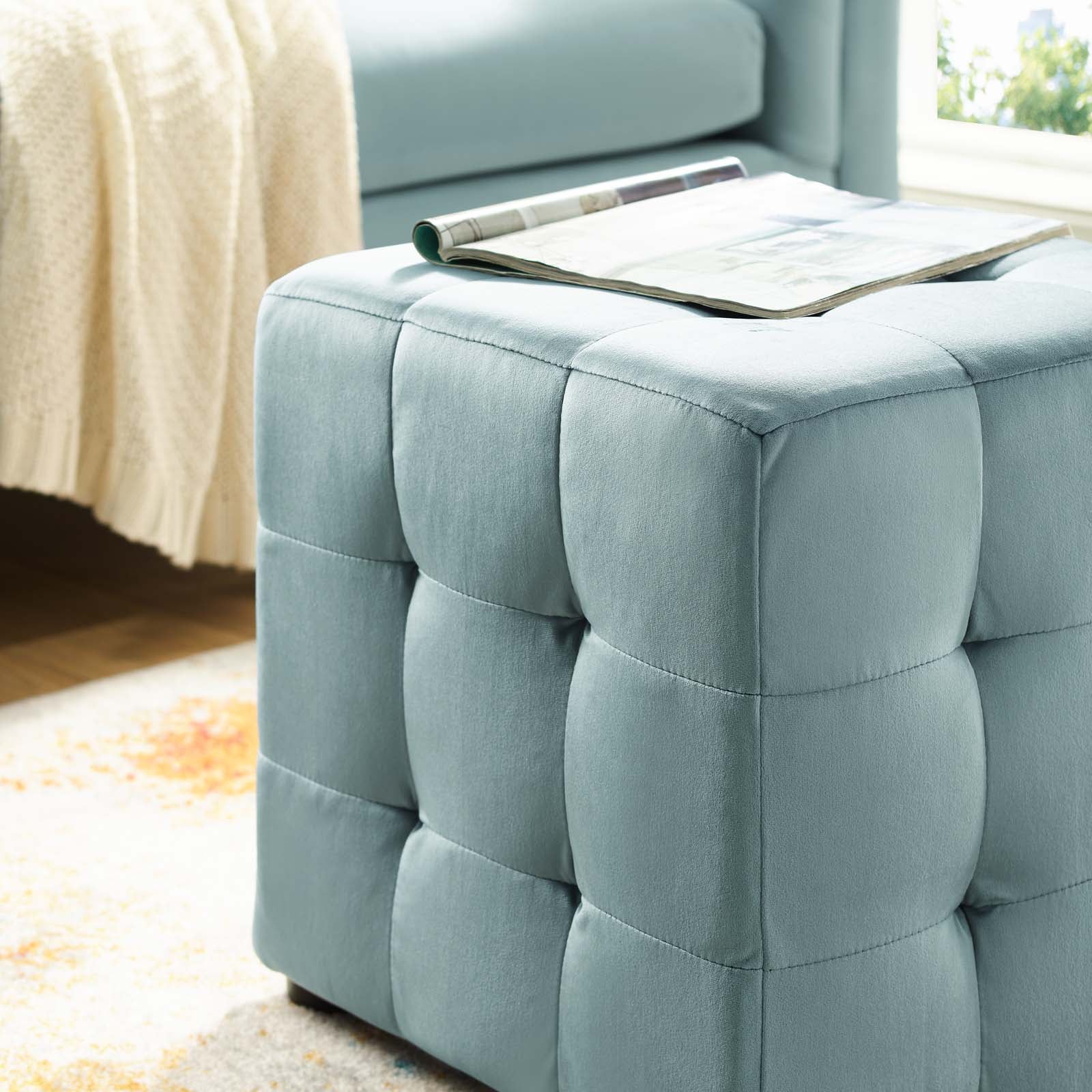 Chaise sans accoudoirs rembourrée en duvet Commix
